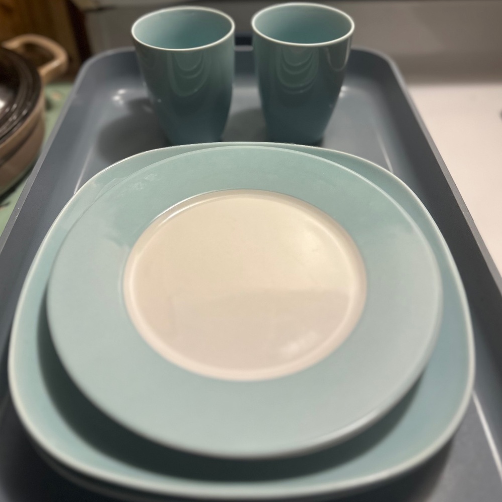Dinnerware Set (6 -Pieces)